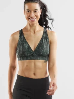 Title Nine Big V Racerback Bra>Women Sports Bras