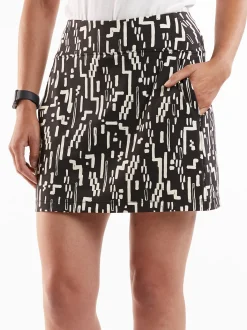 Title Nine Dream On Skort 16" - Desert Path>Women Skorts
