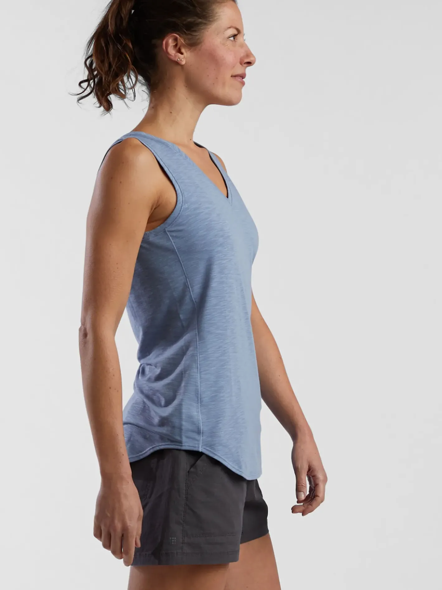 Title Nine Henerala V Neck Tank - Solid>Women Tank Tops