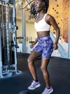 Title Nine Mad Dash Reversible Shorts 7" - Aurora>Women Bottoms Finder