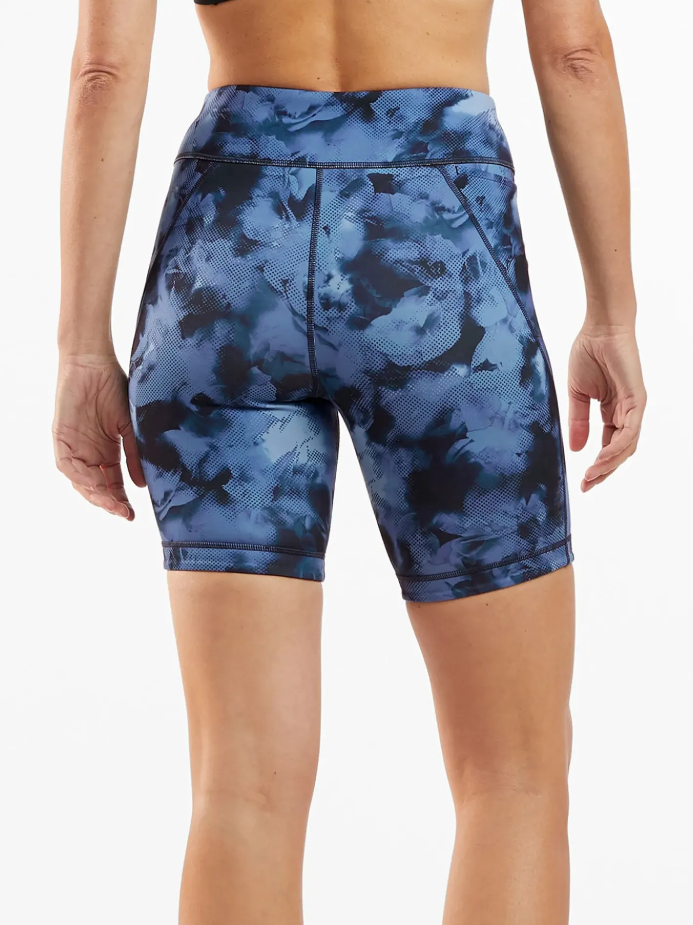 Title Nine Mad Dash Reversible Shorts 7" - Aurora>Women Bottoms Finder