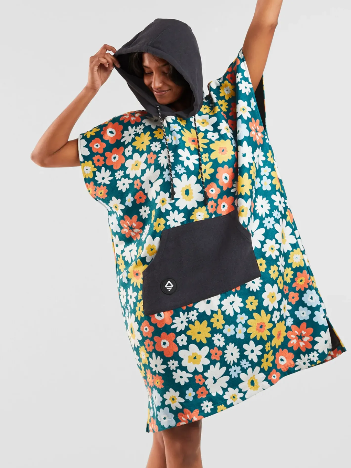 Title Nine Privasea Poncho>Women Packs, Bags & Gear