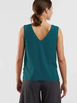 Title Nine Round Trip Pocket Tank Top - Solid><noscript><img width=