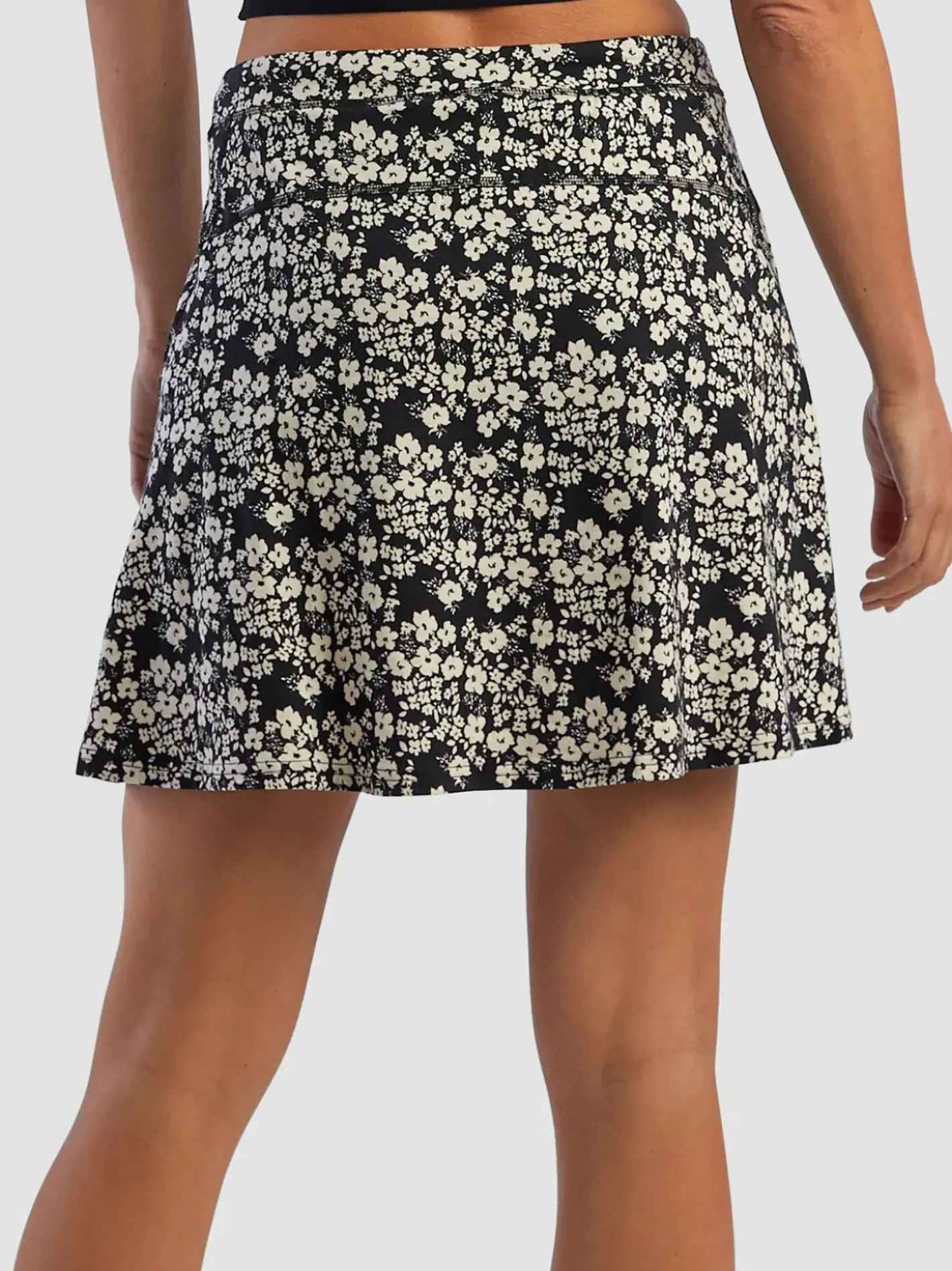 Title Nine Samba Skort>Women Skorts