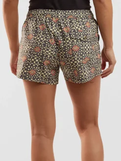 Title Nine Summerland Shorts><noscript><img width=