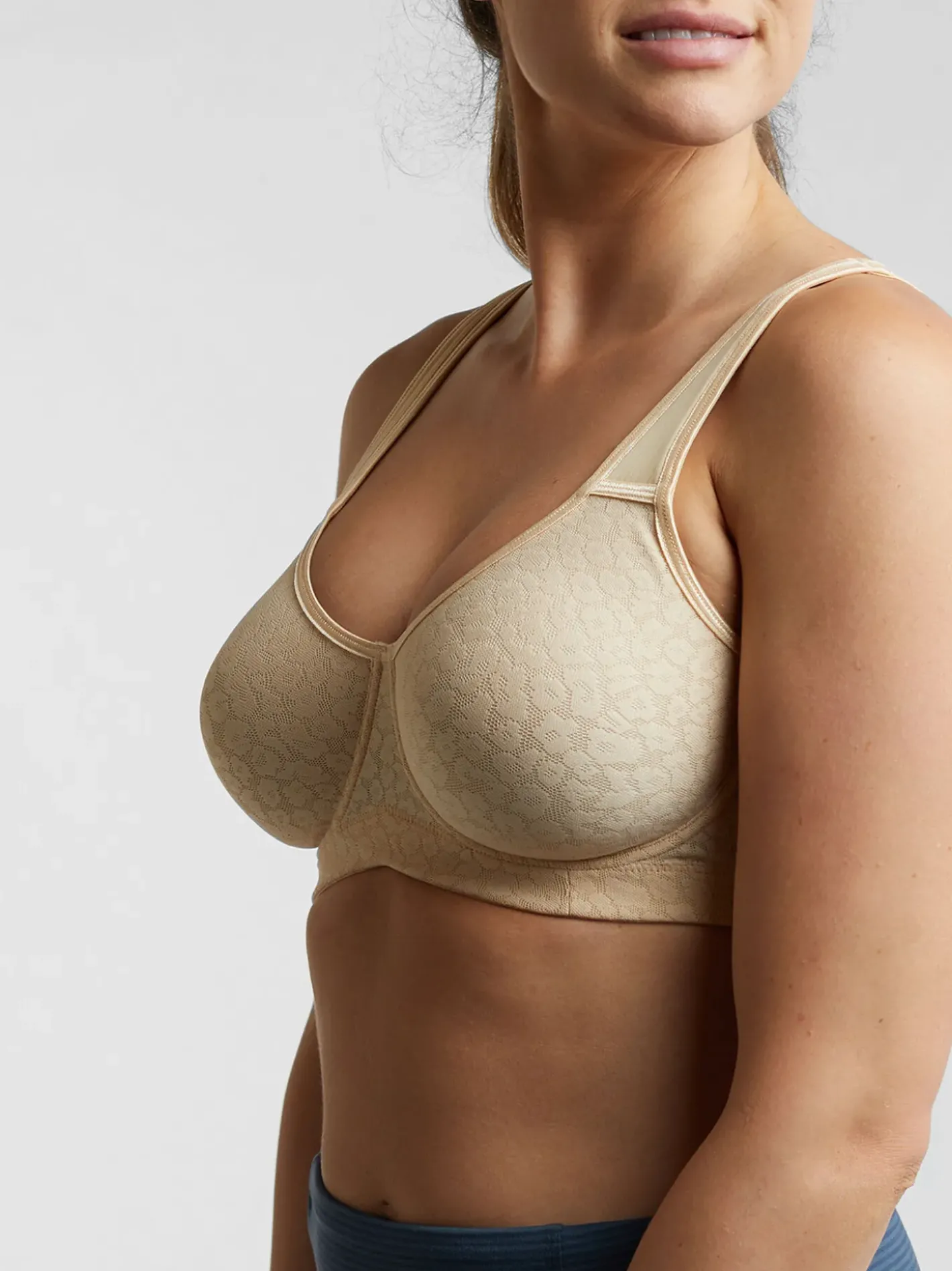 Title Nine Super Lace Underwire Bra - Cloud>Women Sports Bras